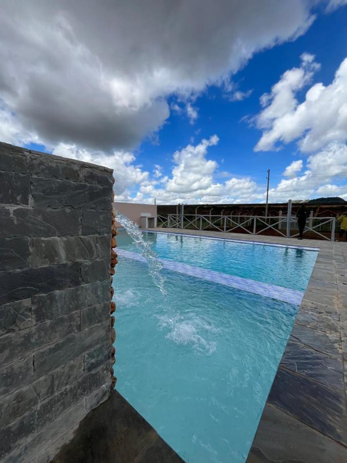 The Avid Hotel Voi Exterior photo